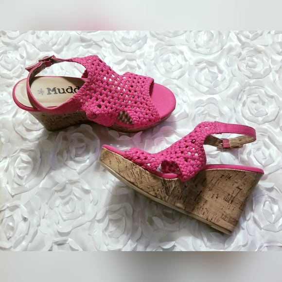 Mudd Shoes - Mudd, NTW, Magenta, Crochet Cork, Platform Wedge Sandal, Size 8